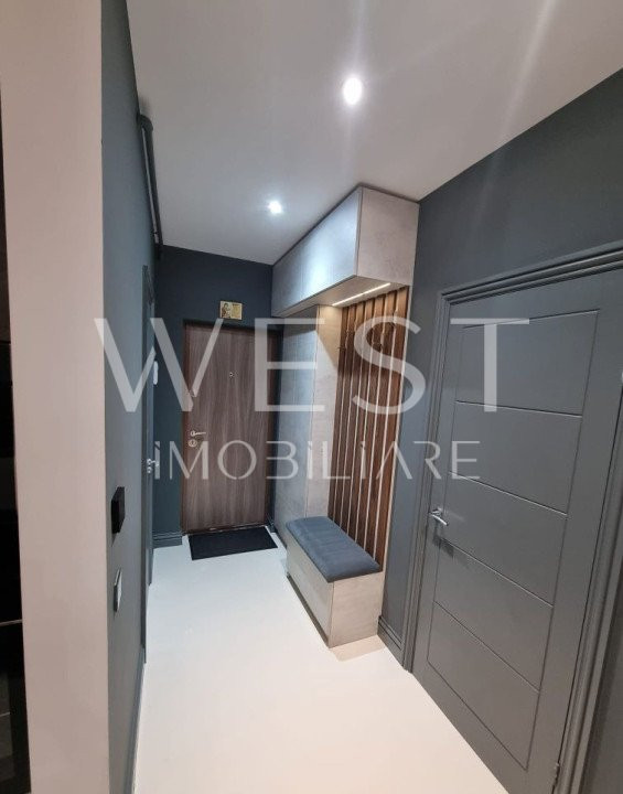 Apartament superfinisat si utilat ! 2 boxe subsol + 2 parcari! Teilor!
