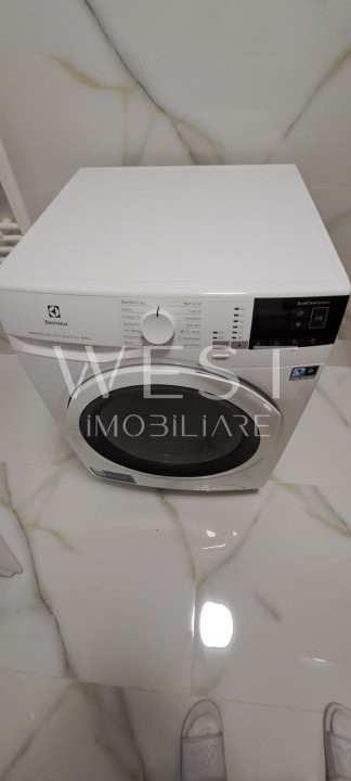 Apartament cu 3 camere in zona VIVO / Ultramodern / Parcare / Lift