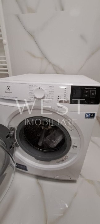 Apartament cu 3 camere in zona VIVO / Ultramodern / Parcare / Lift