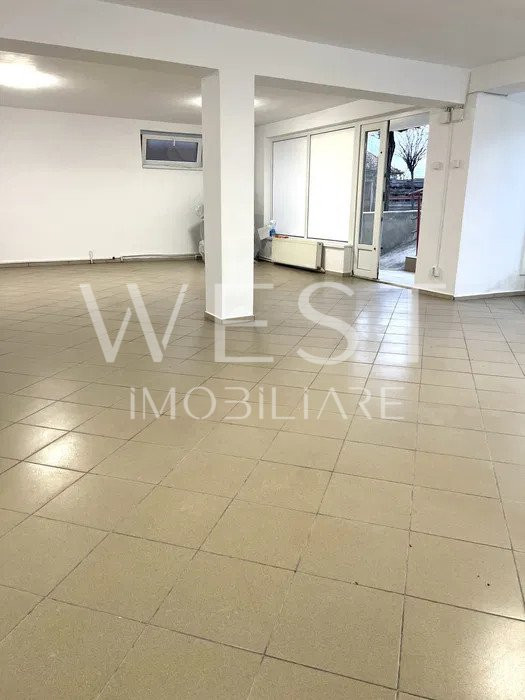Spatiu Comercial de 70mp | zona Manastur | Parcari |  Vad Excelent