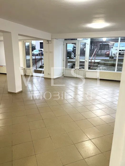 Spatiu Comercial de 70mp | zona Manastur | Parcari |  Vad Excelent