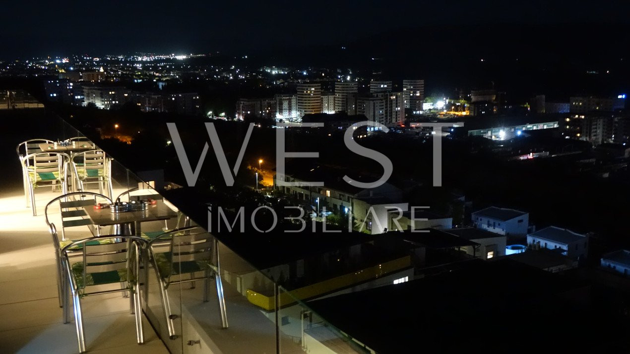 Penthouse 3 camere 2 bai | 78mp | Parcare | Panoramic View Vivo | 