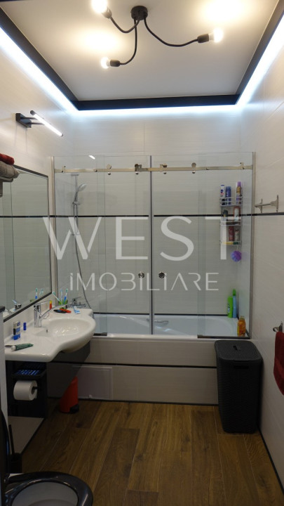 Penthouse 3 camere 2 bai | 78mp | Parcare | Panoramic View Vivo | 