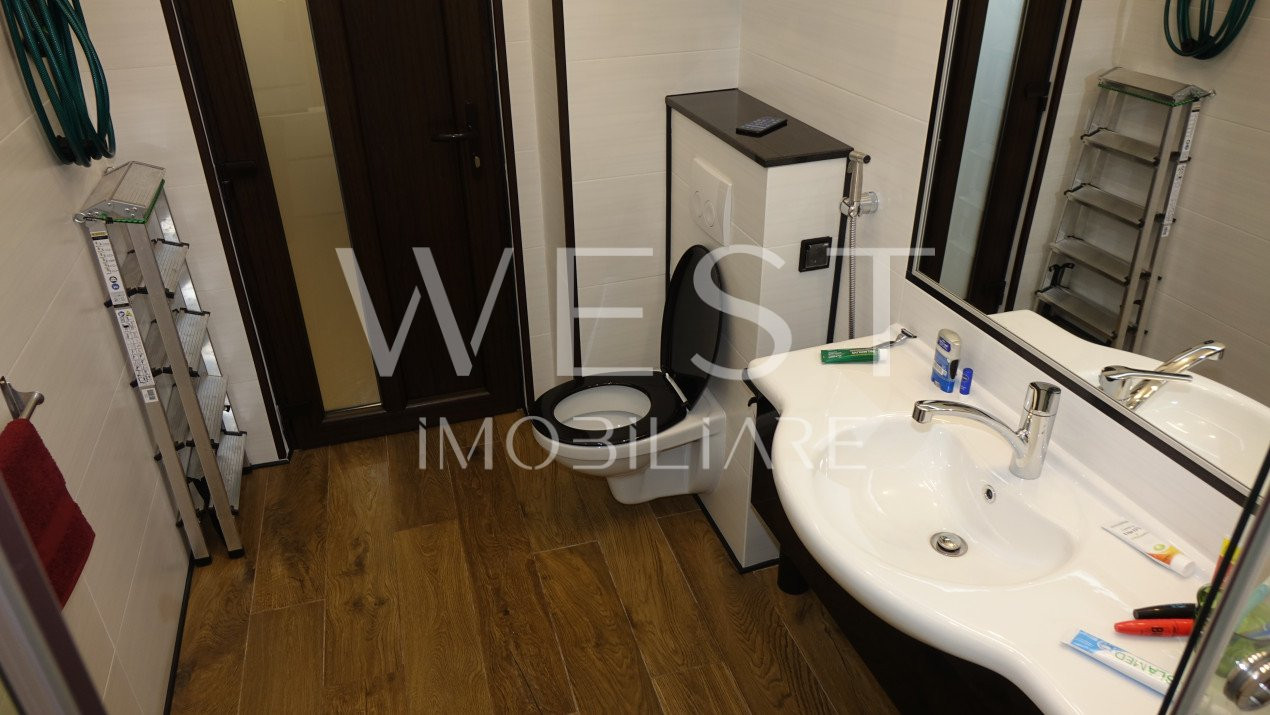 Penthouse 3 camere 2 bai | 78mp | Parcare | Panoramic View Vivo | 