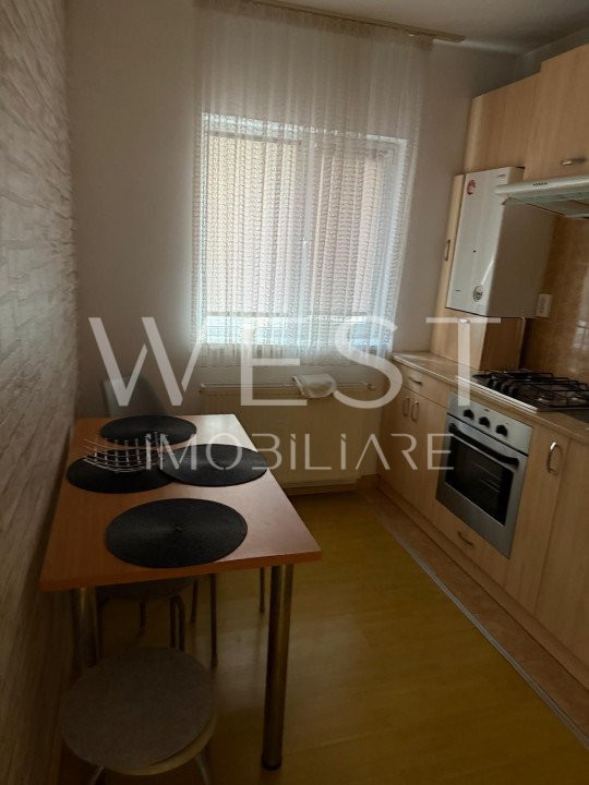 Apartament 2 camere | 45mp | str. Florilor in zona JYSK | Parcare