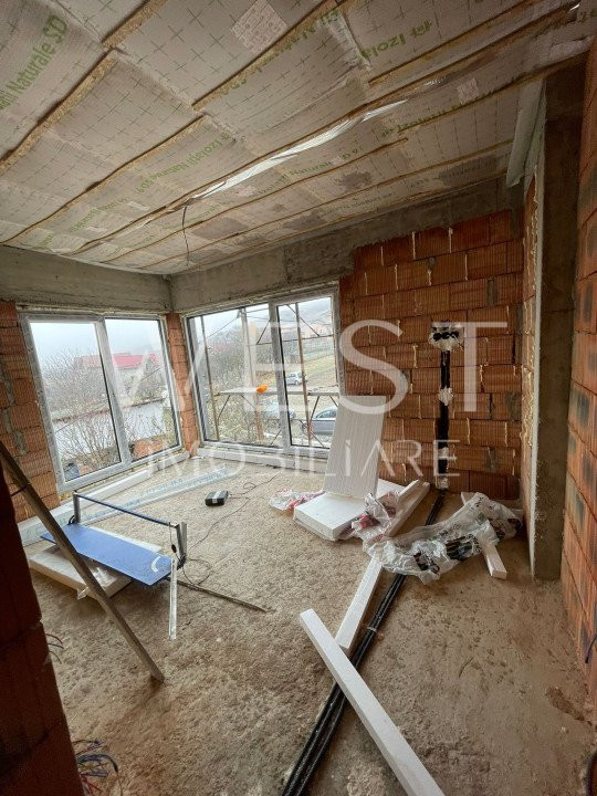 Duplex 4camere! 160mp! Semifinisat! Sannicoara!