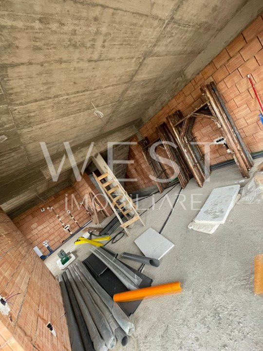 Duplex 4camere! 160mp! Semifinisat! Sannicoara!