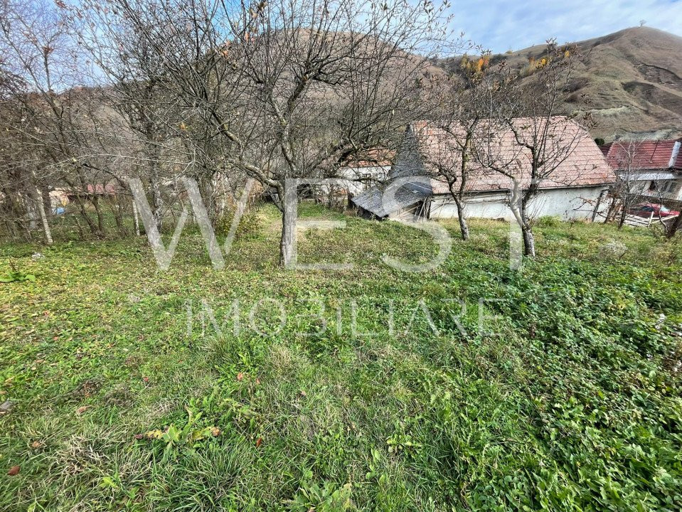 Casa 3camere! 1398mp teren! Toate utilitatile! zona Tauti!