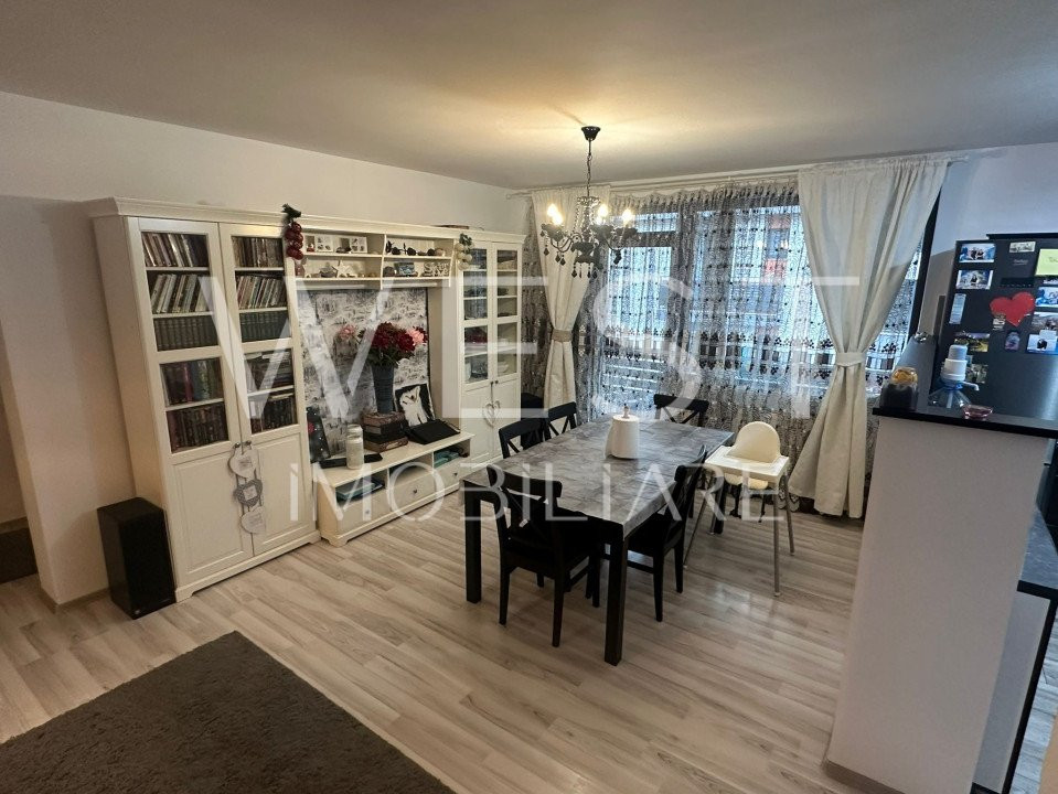 Apartament MODERN cu 4 camere/2 bai!Parcare! Zona Sub Cetate Floresti! 