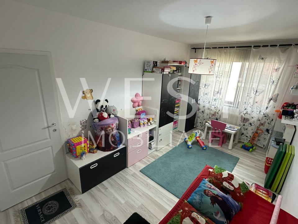 Apartament MODERN cu 4 camere/2 bai!Parcare! Zona Sub Cetate Floresti! 