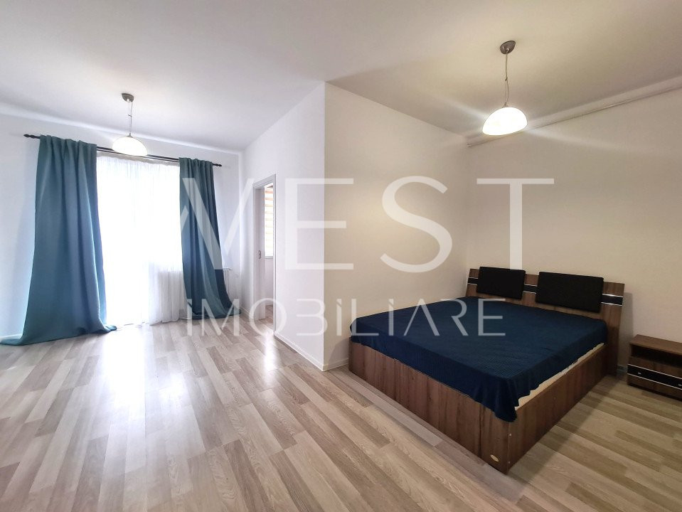 Apartament 1 camera/nisa de dormit!Balcon deschis!La cheie!Zona Terra