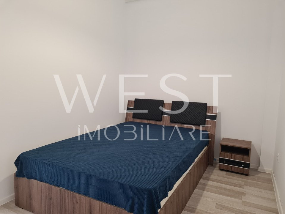 Apartament 1 camera/nisa de dormit!Balcon deschis!La cheie!Zona Terra