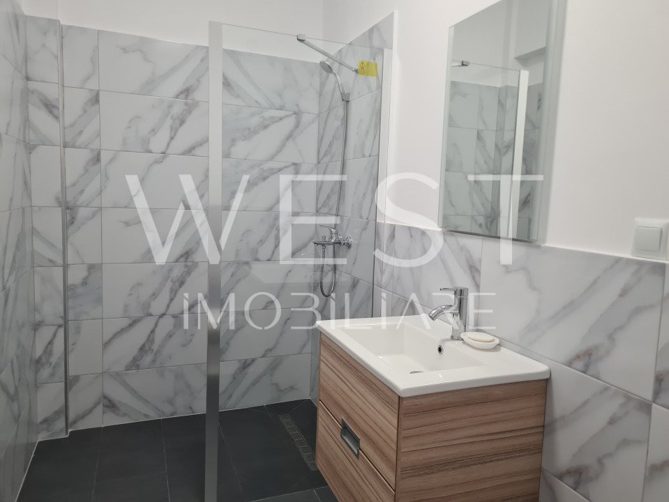 Apartament 1 camera/nisa de dormit!Balcon deschis!La cheie!Zona Terra