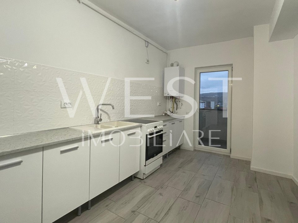 Apartament cu o camera/53mp! Etaj Intermediar ! La cheie ! Bulgaria !