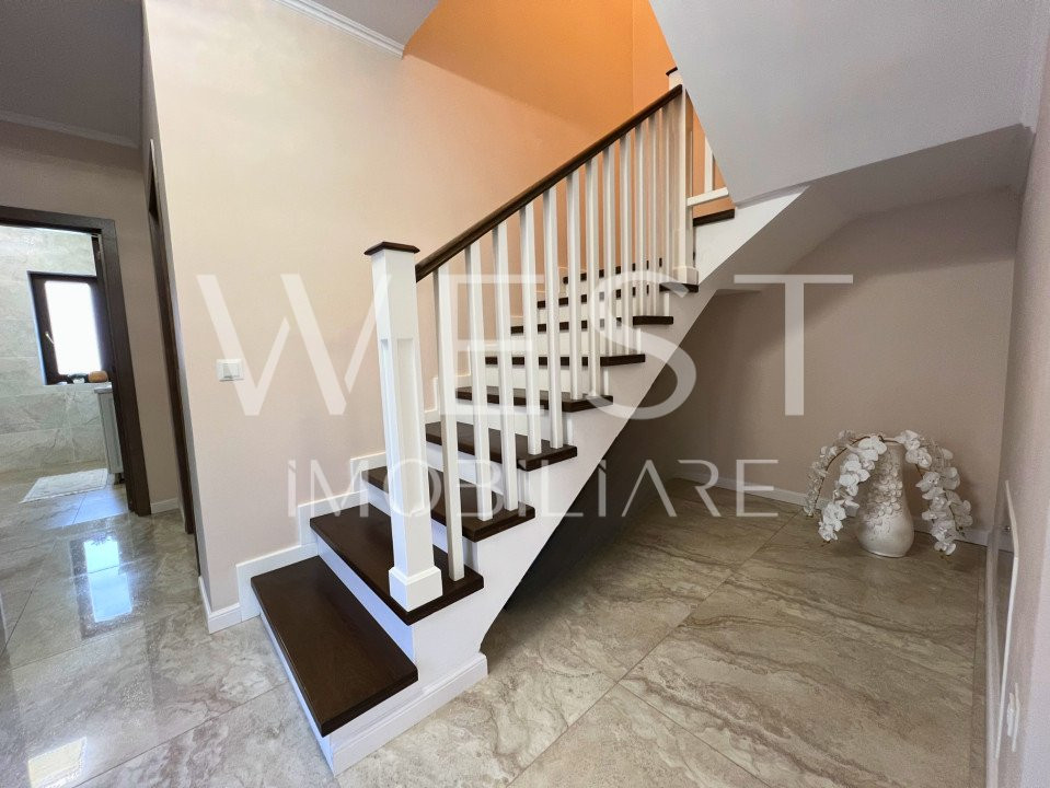 Casa Duplex | 116mp / Teren 170mp | Zona Parc Poligon | 2 parcari