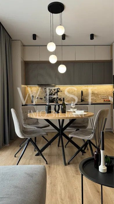 Apartament 3camere! Ultrafinisat! Et. Intermediar! zona Piata Abator!