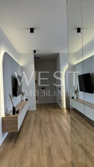 Apartament 3camere! Ultrafinisat! Et. Intermediar! zona Piata Abator!
