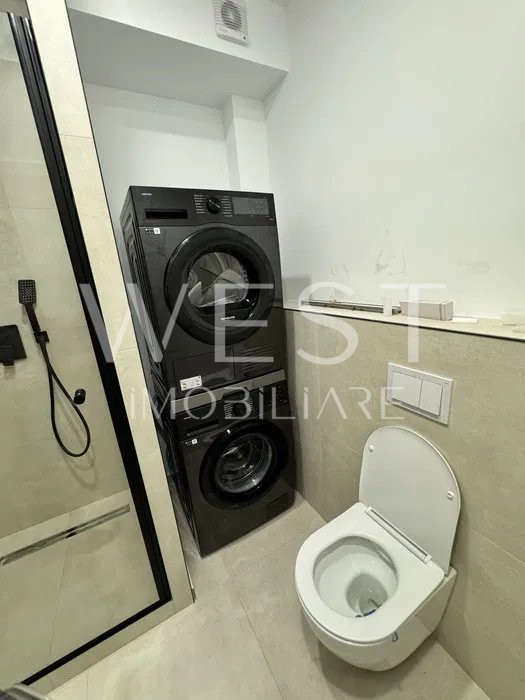 Apartament 3camere! Ultrafinisat! Et. Intermediar! zona Piata Abator!