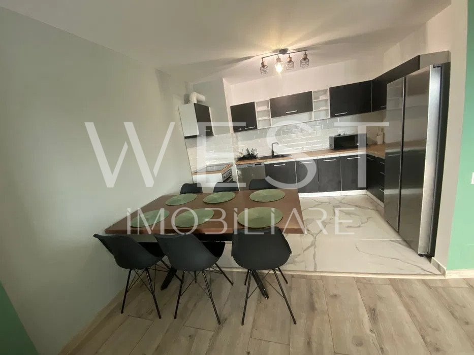 Oportunitate! Penthouse Central! 85mp! 3camere! Parcare! zona Decebal!