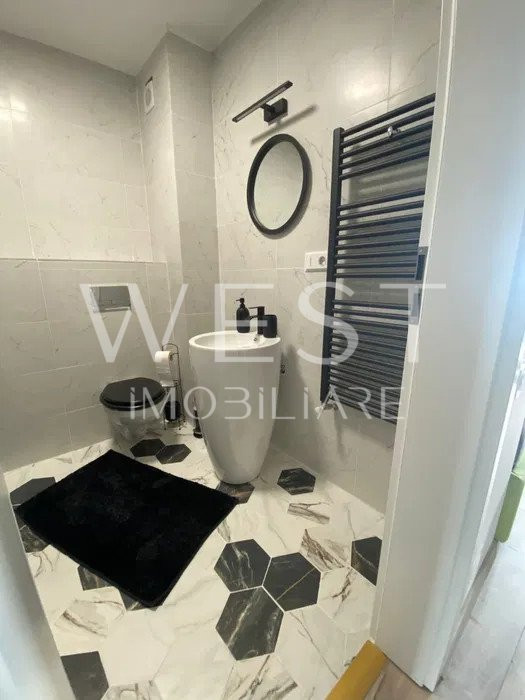 Oportunitate! Penthouse Central! 85mp! 3camere! Parcare! zona Decebal!