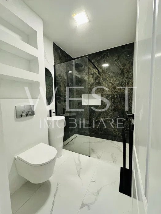 Penthouse 3camere! 90mp! 2Balcoane! Parcare! zona Soporului!
