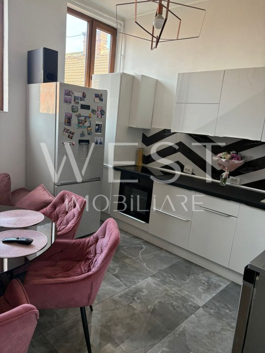 Apartament Ultracentral! 60mp! Parcare! Utilat/Mobilat! Piata Unirii!