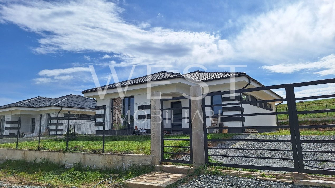 Casă Nouă în CORUȘU | Finisată | Semimobilată | Teren de 500mp
