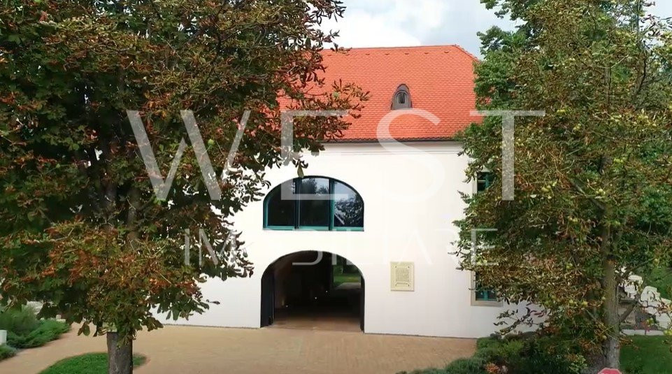 Spatiu pretabil restaurant/catering/events! Ultracentral! Panorama!