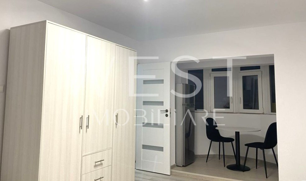 Garsoniera renovata modern| Boxa| Etaj intermediar| Iris/Zona UTCN