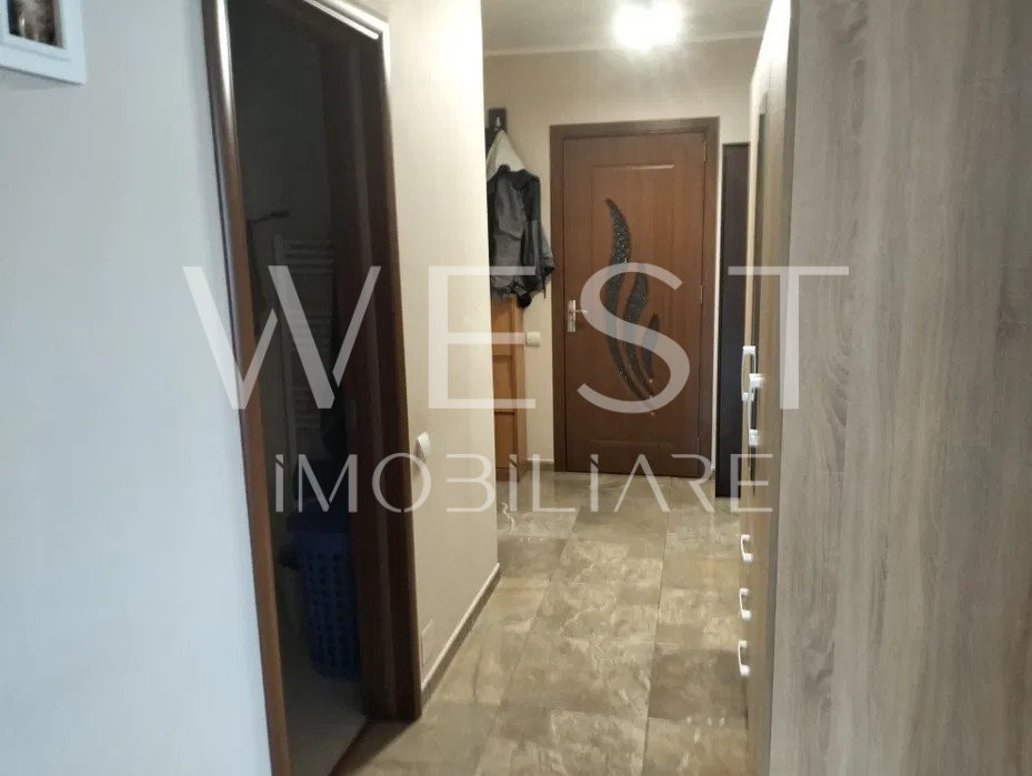 Apartament 3 camere decomandat / 73mp / zona Roka Center/ Parcare