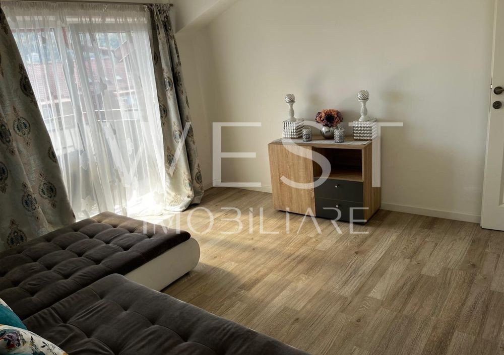 Apartament la cheie 2 camere+balcon! Parcare inclusa ! Piata Floresti!