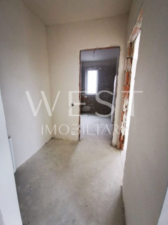 Apart. 2 cam/ 50mp! Bloc nou cu Lift si CF! zona Liceului D. Tautan !