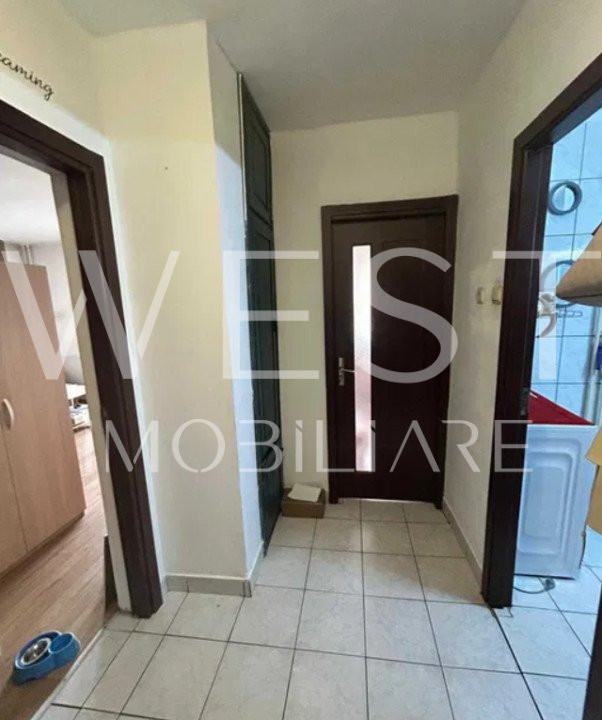 Apartament 1 camera la cheie|Etaj intermediar|Zona Colegiul de Muzica