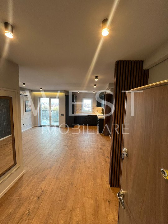 Apartament 55mp finisat si mobilat modern! Str. Avram Iancu! Parcare!