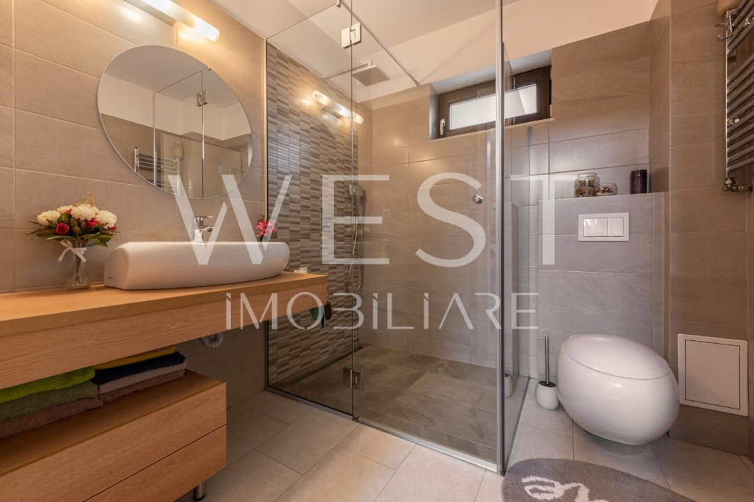 Casa individuală MODERNA cu 5 camere, 240mp! Teren 640mp! Voronet/Iris