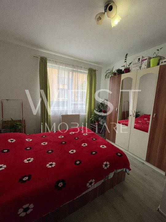 Apartament cu 3 camere/60mp! CURTE PRIVATA! Str. Eroilor!