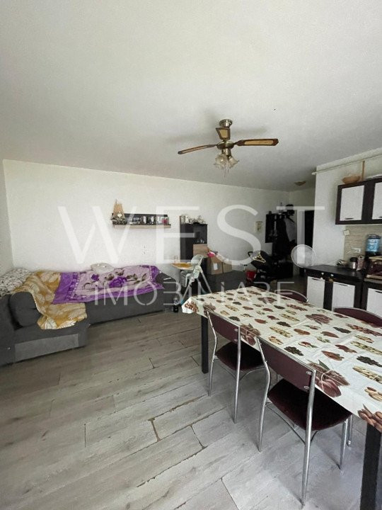 Apartament cu 3 camere/60mp! CURTE PRIVATA! Str. Eroilor!