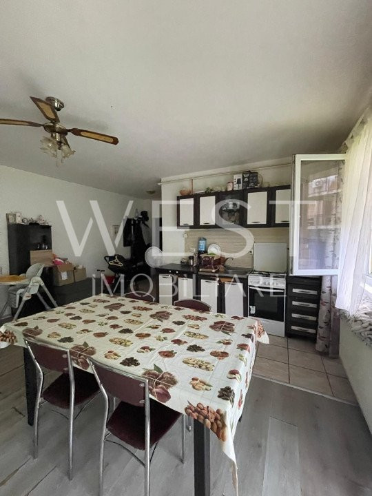 Apartament cu 3 camere/60mp! CURTE PRIVATA! Str. Eroilor!