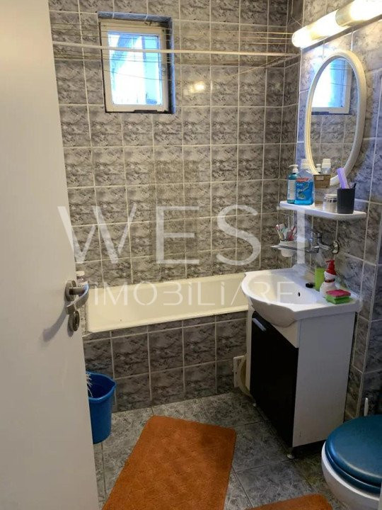 Apartament cu 4 camere, 76mp! La cheie! Balcon! Zona Calea Floresti!