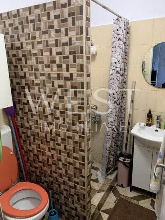 Apartament cu 4 camere, 76mp! La cheie! Balcon! Zona Calea Floresti!