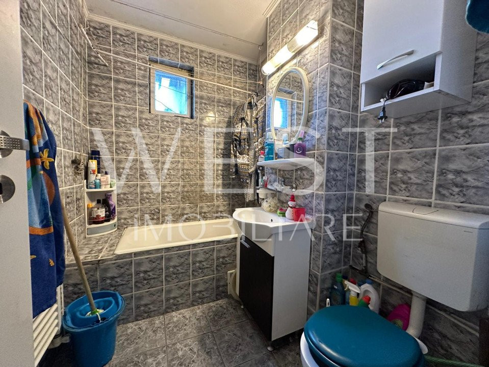 Apartament cu 4 camere, 76mp! La cheie! Balcon! Zona Calea Floresti!
