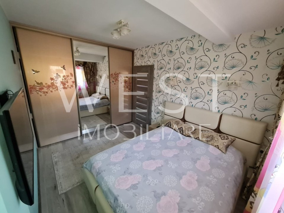 Apartament cu 3 camere/68mp! Balcon 7mp! Parcare! Str. Stejarului!