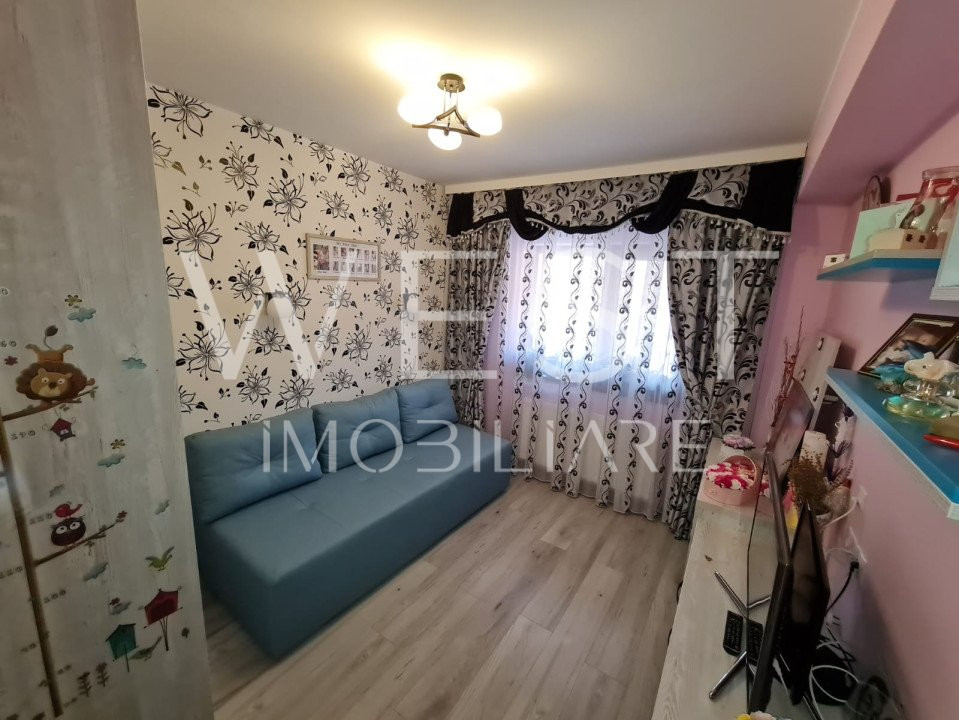 Apartament cu 3 camere/68mp! Balcon 7mp! Parcare! Str. Stejarului!