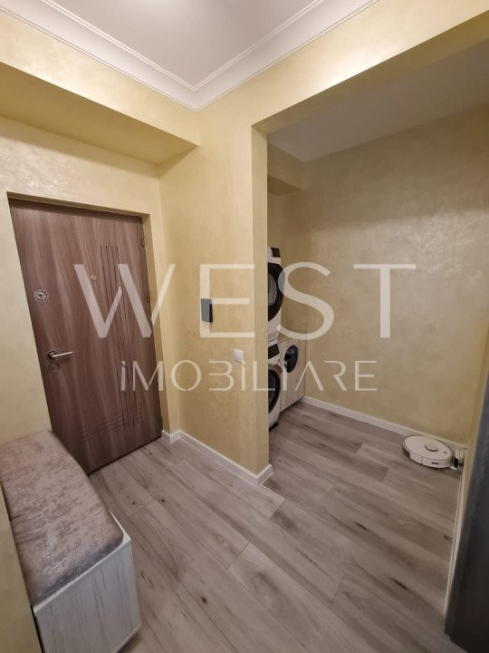 Apartament cu 3 camere/68mp! Balcon 7mp! Parcare! Str. Stejarului!