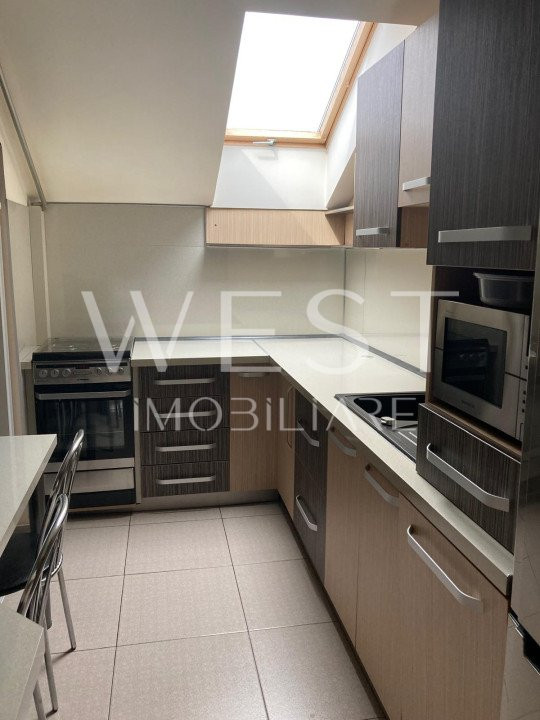 Apartament cu 2 camere, la cheie! Balcon! 2 parcari! Zona Terra!