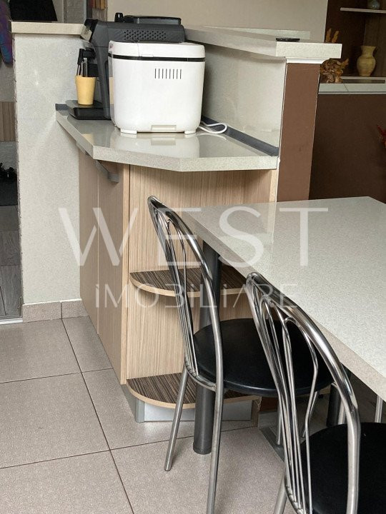 Apartament cu 2 camere, la cheie! Balcon! 2 parcari! Zona Terra!