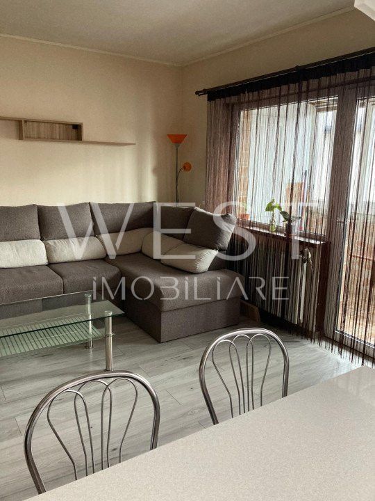 Apartament cu 2 camere, la cheie! Balcon! 2 parcari! Zona Terra!