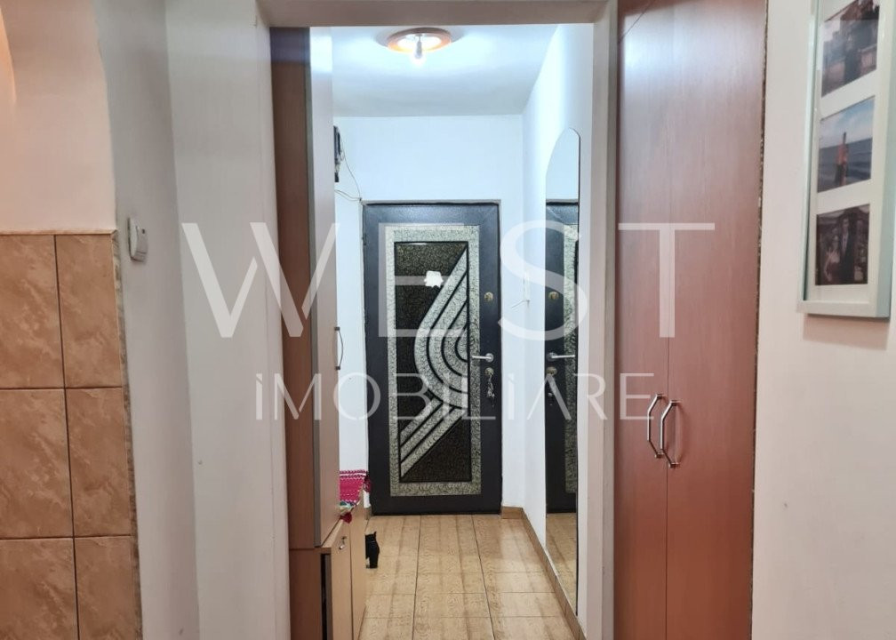 Apartament cu 2 camere, DECOMANDAT! La cheie! Zona BIG / Manastur!