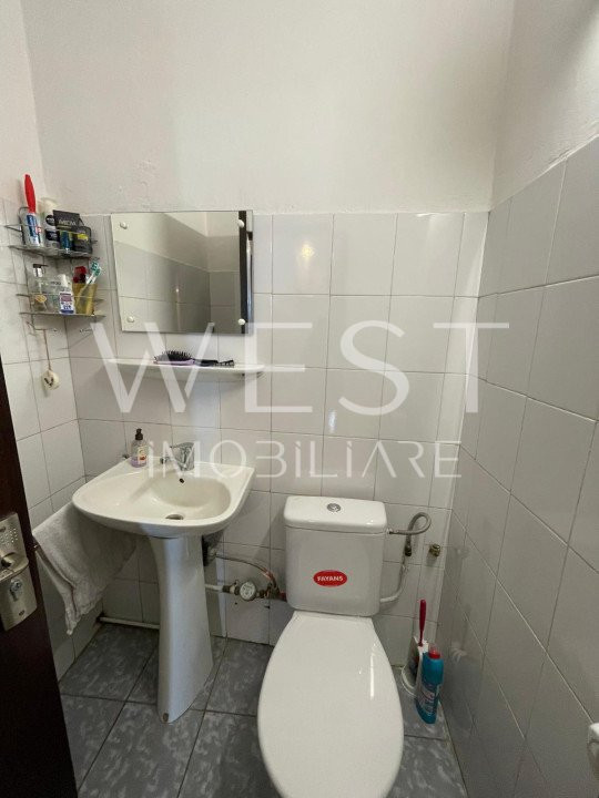 Apartament cu 3 cam/80mp ! 2 balcoane! Boxa! Zona Electrica/Manastur !