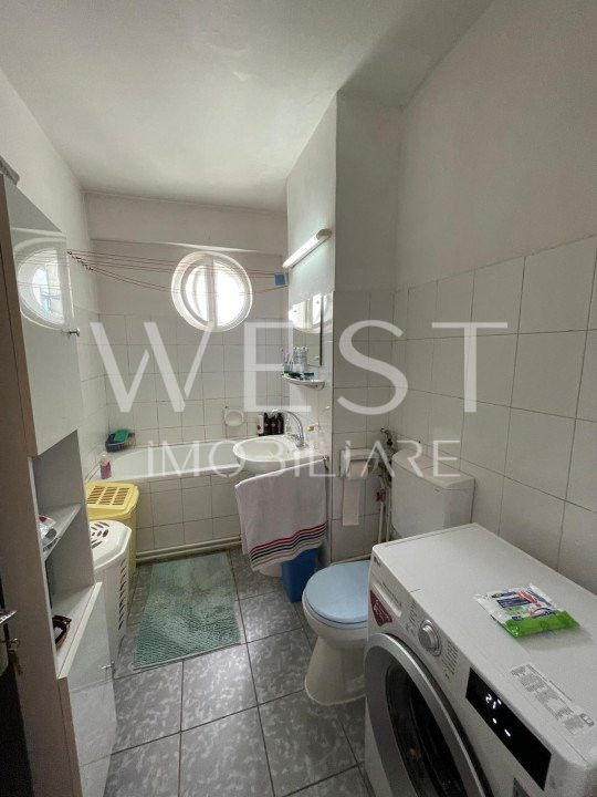 Apartament cu 3 cam/80mp ! 2 balcoane! Boxa! Zona Electrica/Manastur !